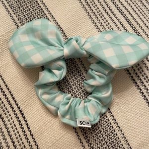 Stoney clover mint chip scrunchie